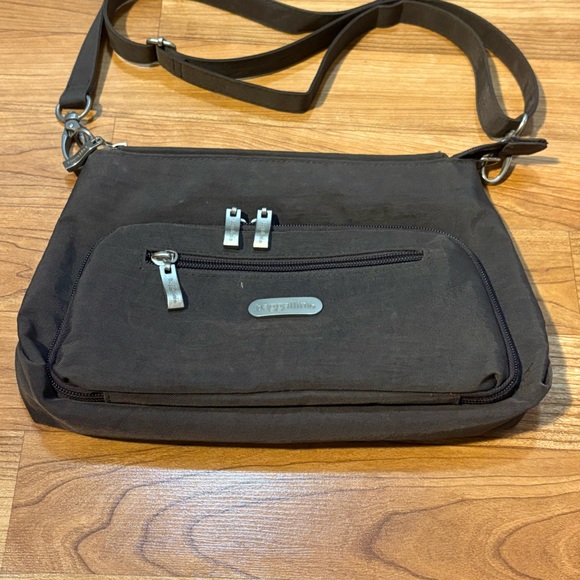 Baggallini Original Everyday Crossbody Bag Brown - Picture 4 of 7